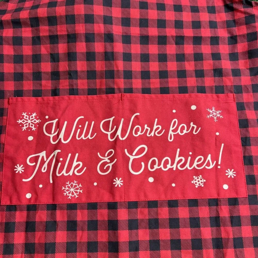 Farmhouse Farm Yuletide‎ Red Black Plaid Disney Mickey Mouse Christmas Apron NWT